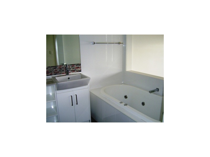 4/5024 Emerald Island Drive, Carrara QLD 4211