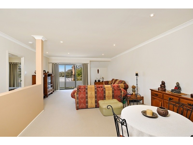 6 Duke Court, Tallai QLD 4213