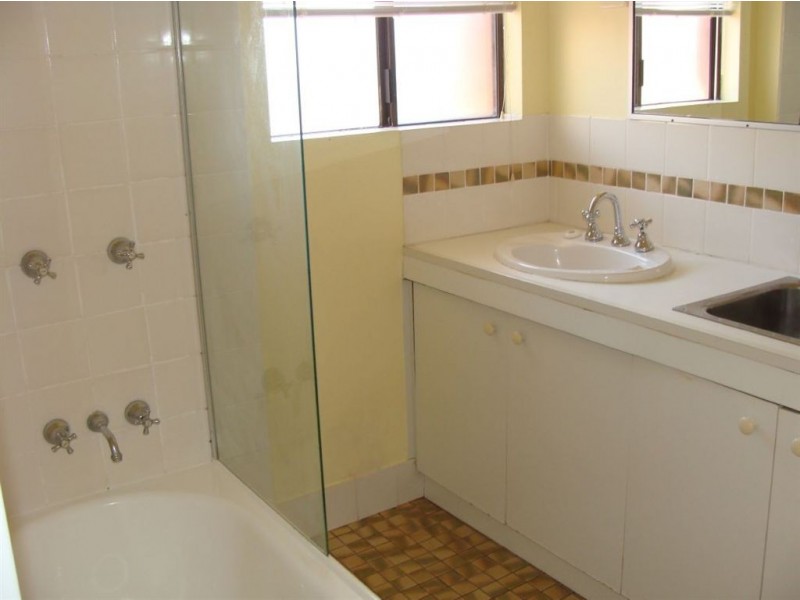 5/14 Oceanic Drive, Mermaid Waters QLD 4218