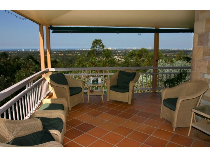 26B Uplands Drive, Parkwood QLD 4214