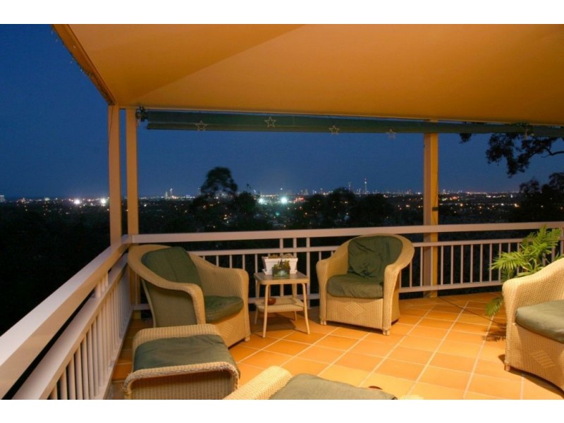 26B Uplands Drive, Parkwood QLD 4214