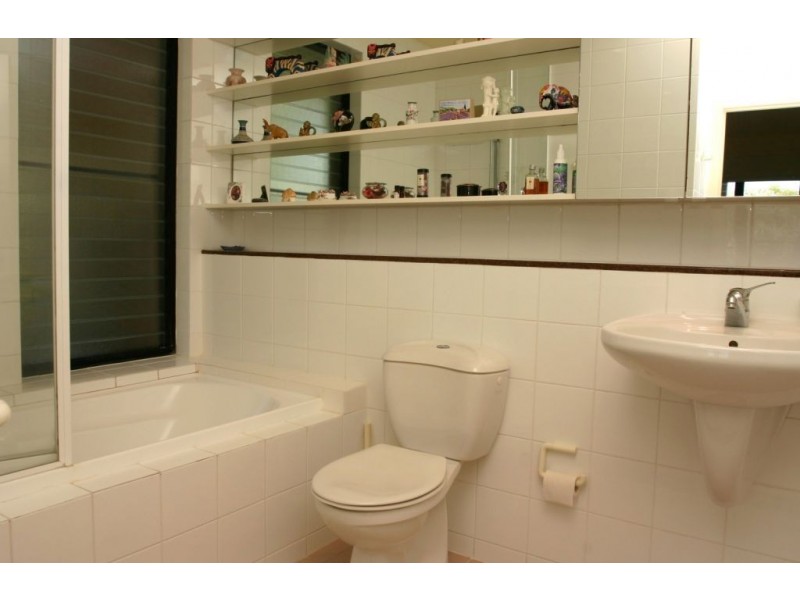 26B Uplands Drive, Parkwood QLD 4214