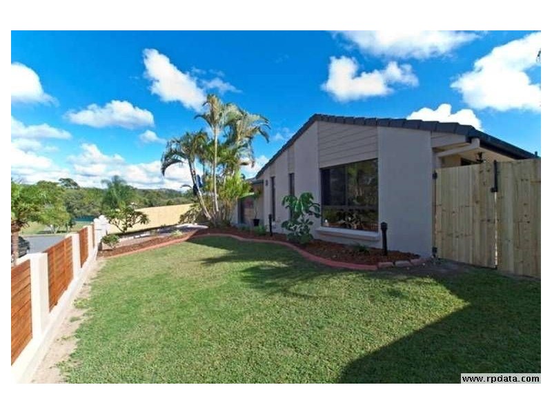 9 Saraji Street, Worongary QLD 4213