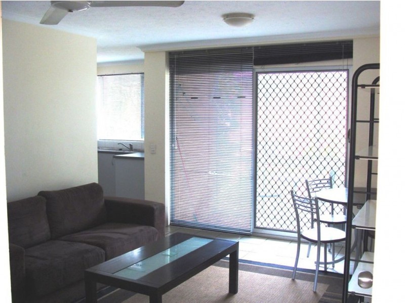 1/25 White Street, Southport QLD 4215