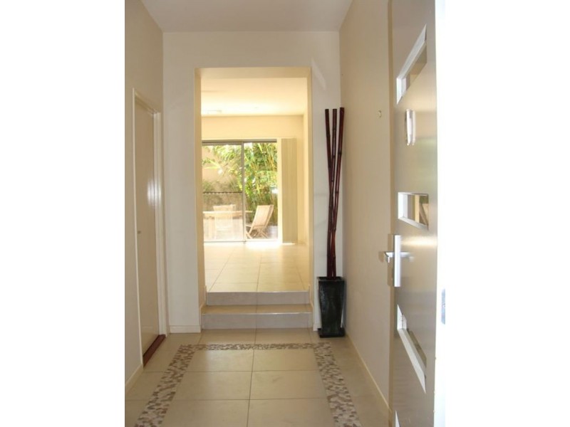 2/22 Beatty Street, Southport QLD 4215
