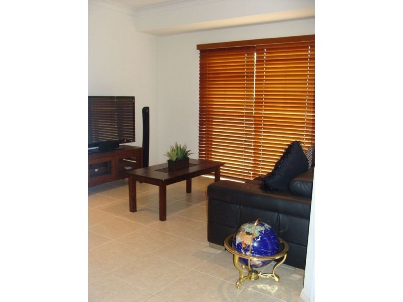 3 Casuarina Street, Molendinar QLD 4214