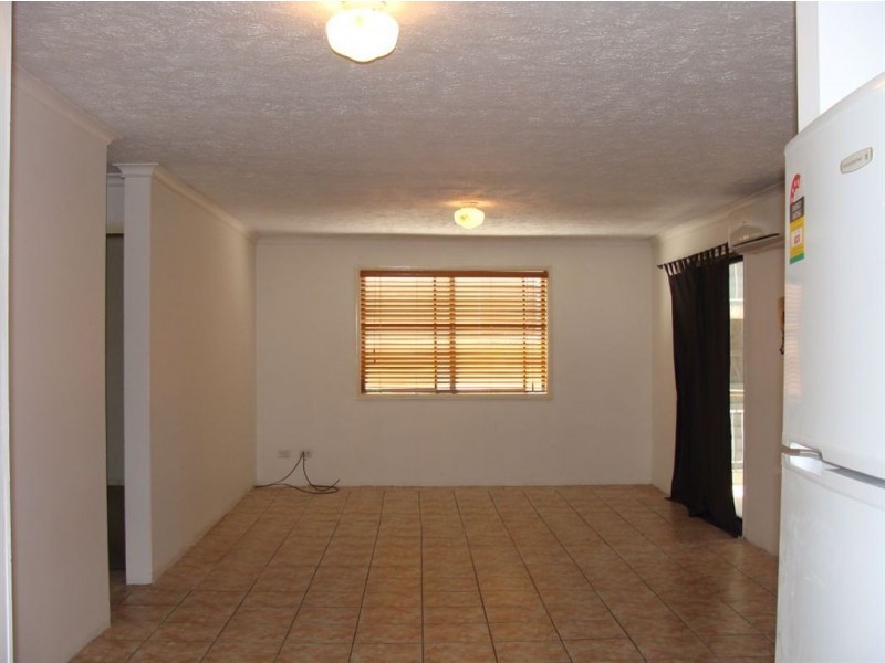 3/27 White Street, Southport QLD 4215