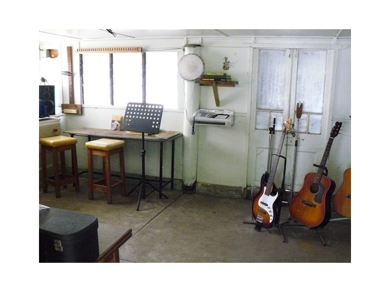 5 John Street, Collinsville QLD 4804