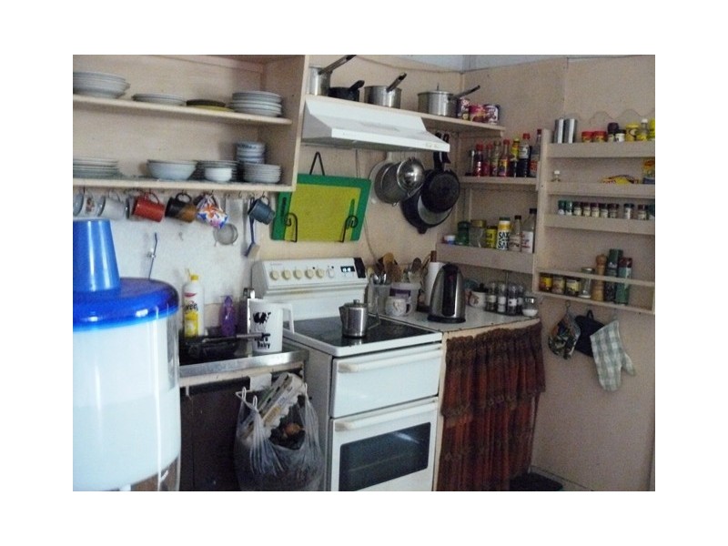31 Fifth, Scottville QLD 4804