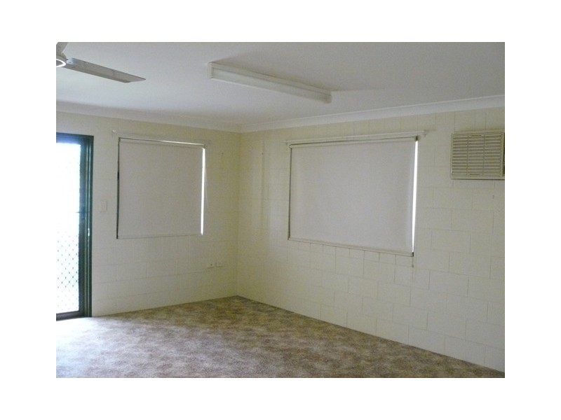 2/11 Marathon, Proserpine QLD 4800