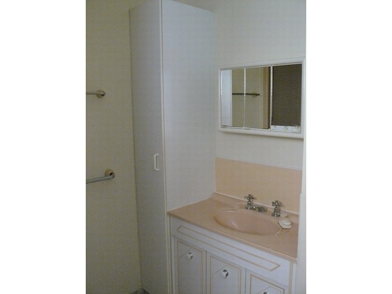 2/11 Marathon, Proserpine QLD 4800