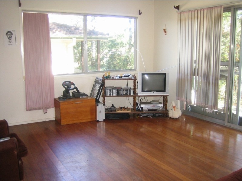 63 Almeida Street, Indooroopilly QLD 4068