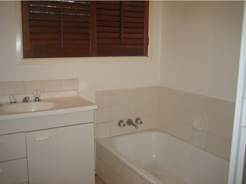 63 Almeida Street, Indooroopilly QLD 4068