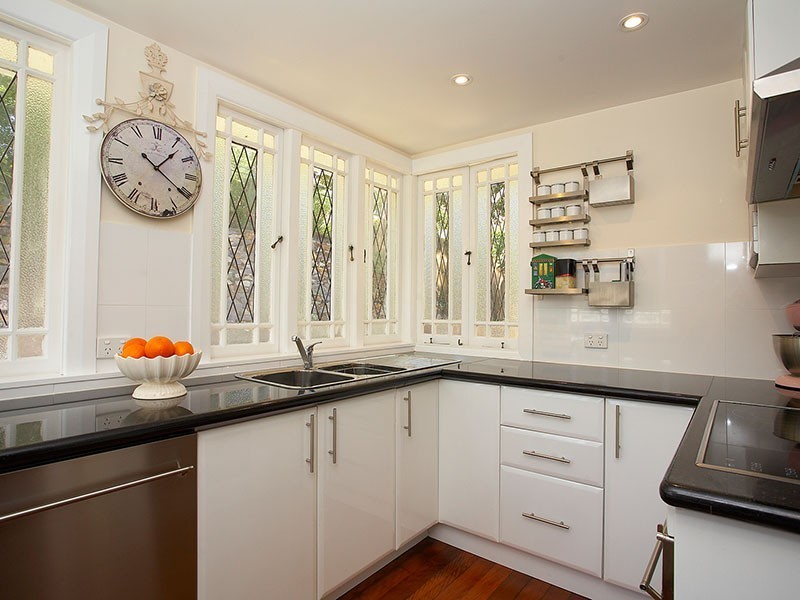 9 Bramble Terrace, Red Hill QLD 4059