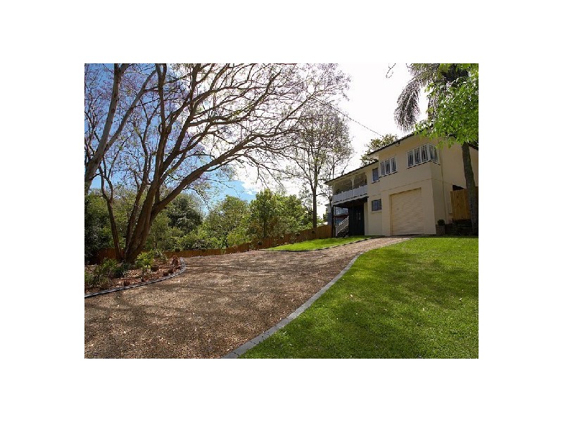 9 Bramble Terrace, Red Hill QLD 4059