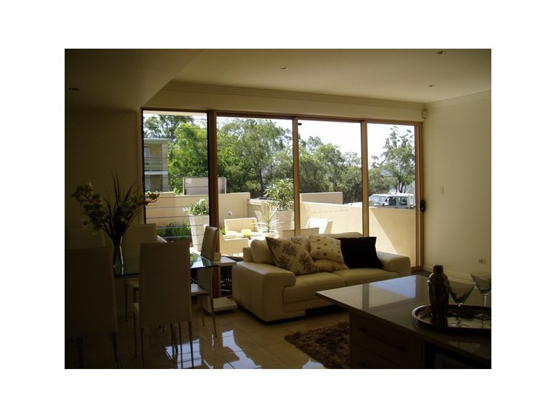 1-8/76 Durham Street, St Lucia QLD 4067
