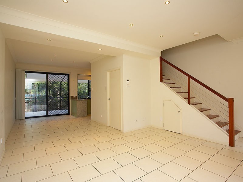 8 Soudan, Toowong QLD 4066