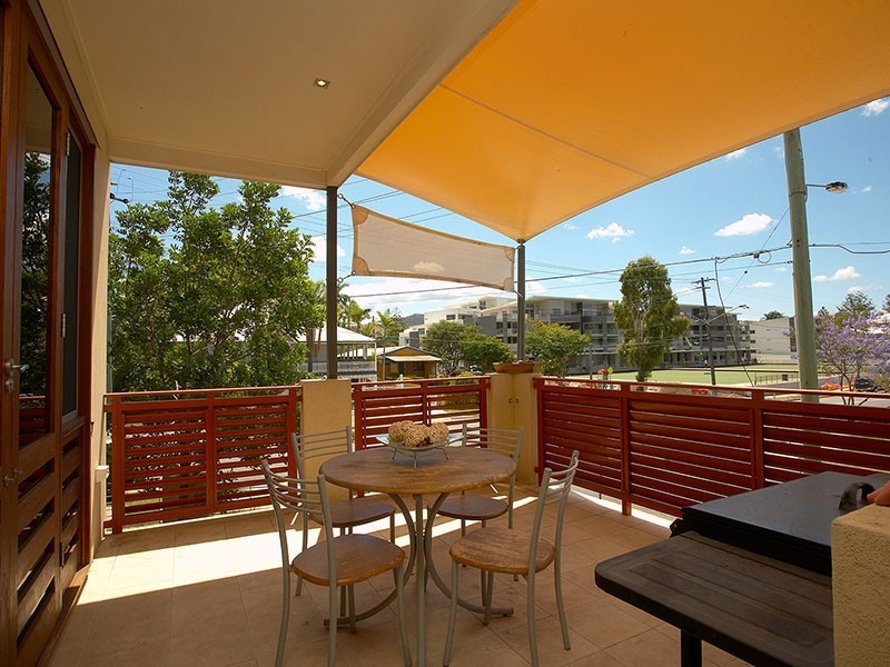 1 Cecil Street, Indooroopilly QLD 4068