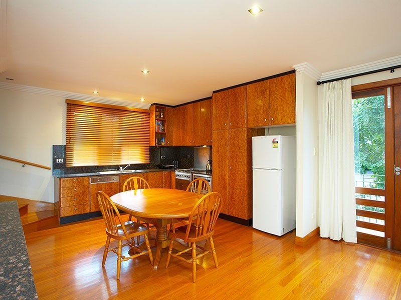 1 Cecil Street, Indooroopilly QLD 4068