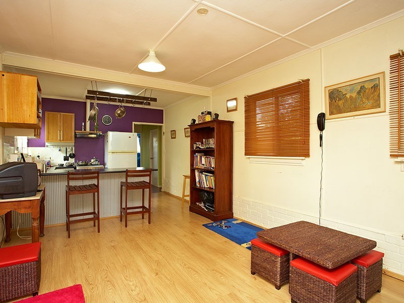 7 Usher Street, Indooroopilly QLD 4068