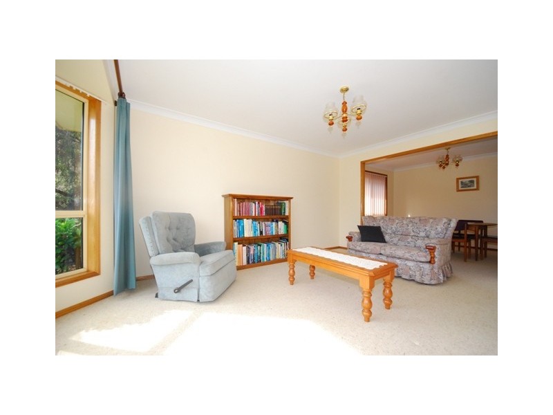 24 Crestwood Pl, Moggill QLD 4070