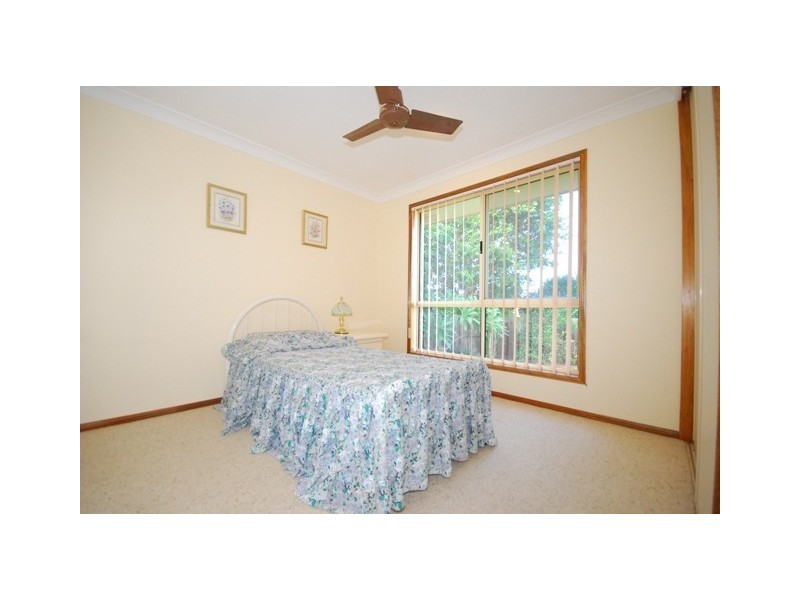 24 Crestwood Pl, Moggill QLD 4070