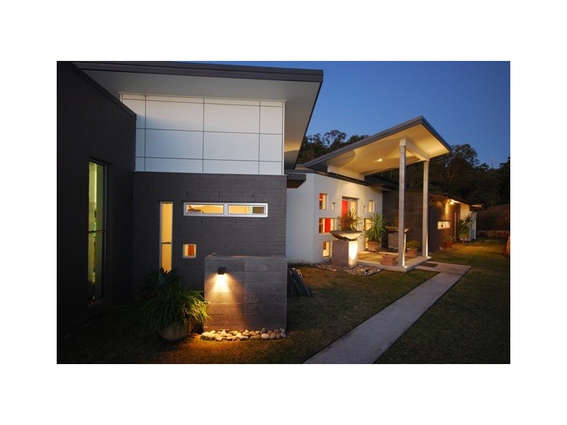 24 Olivia Pl, Pullenvale QLD 4069