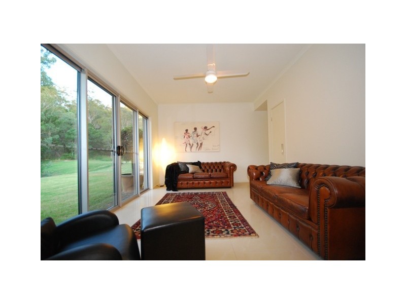 24 Olivia Pl, Pullenvale QLD 4069