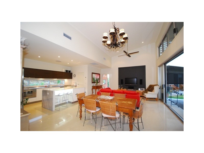 24 Olivia Pl, Pullenvale QLD 4069