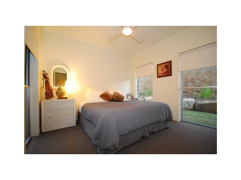 24 Olivia Pl, Pullenvale QLD 4069