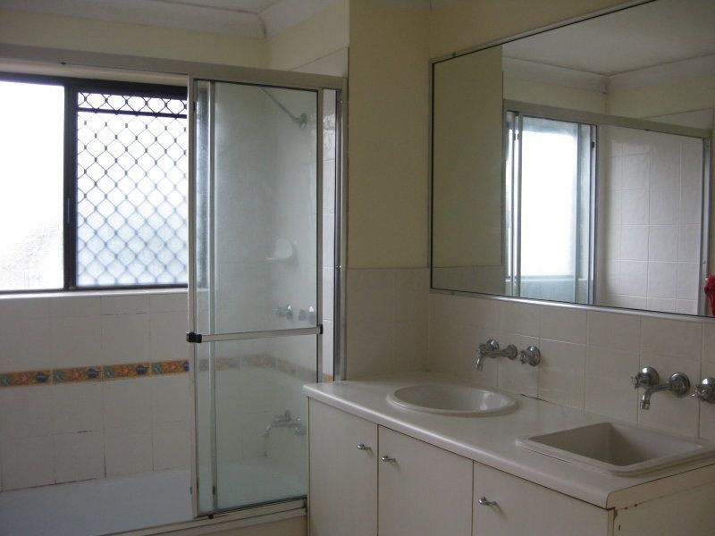 1/33 Cadell Street, Toowong QLD 4066