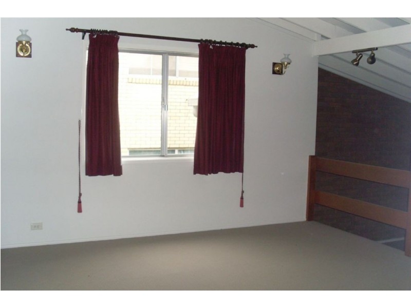 72 Dobell Street, Indooroopilly QLD 4068