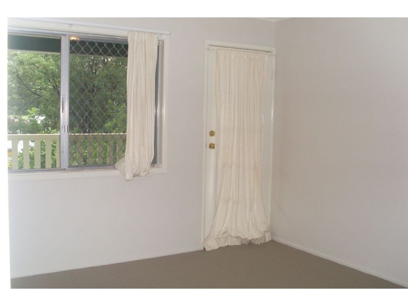 72 Dobell Street, Indooroopilly QLD 4068