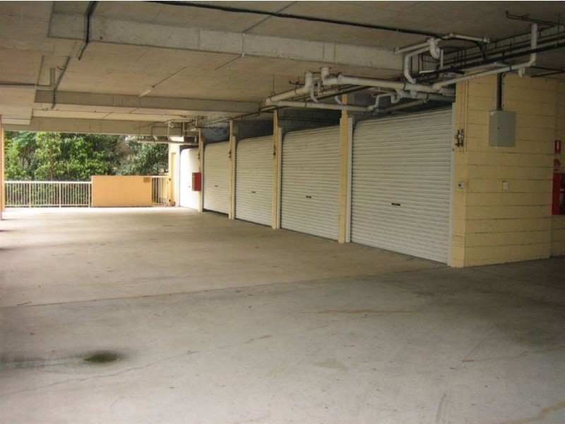 4/15 Clarence Road, Indooroopilly QLD 4068