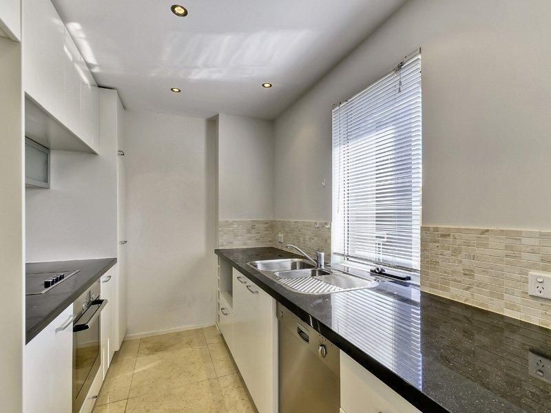 8/8 Underhill Avenue, Indooroopilly QLD 4068