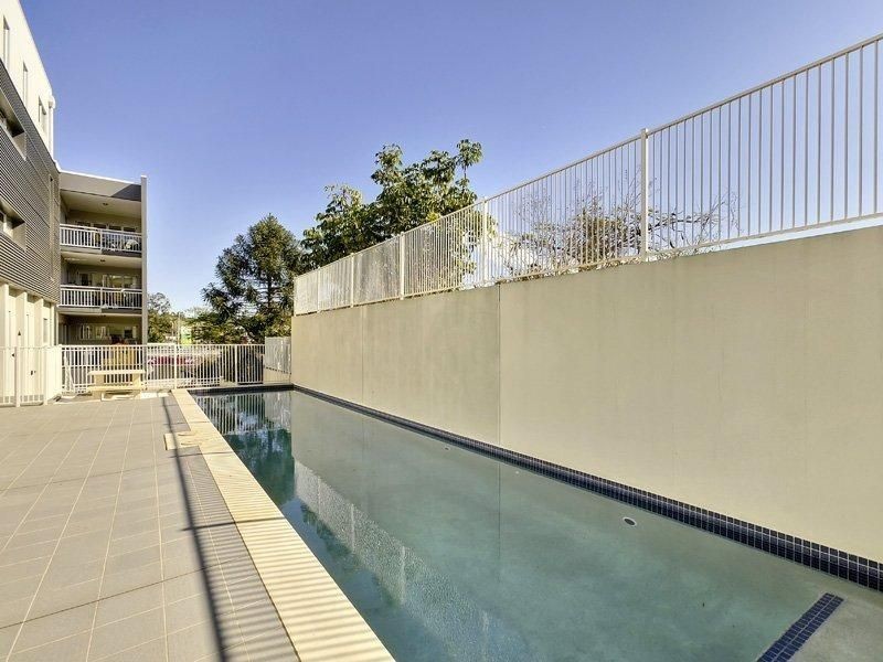 8/8 Underhill Avenue, Indooroopilly QLD 4068