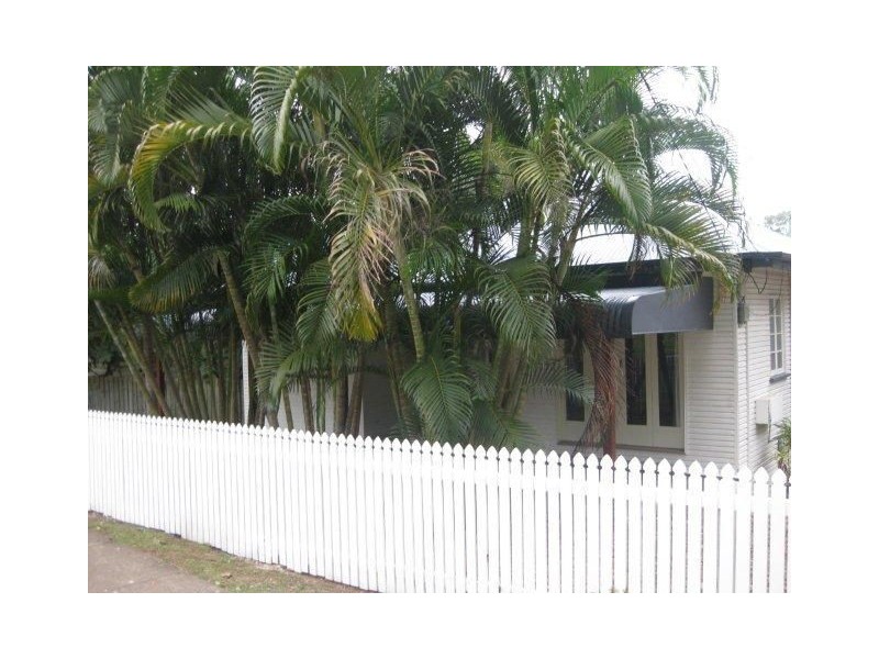 130 Dell Road, St Lucia QLD 4067