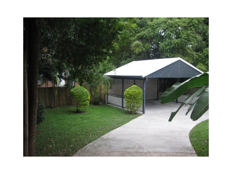 130 Dell Road, St Lucia QLD 4067