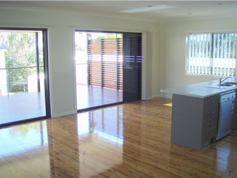 28 Hill Parade, Clontarf QLD 4019