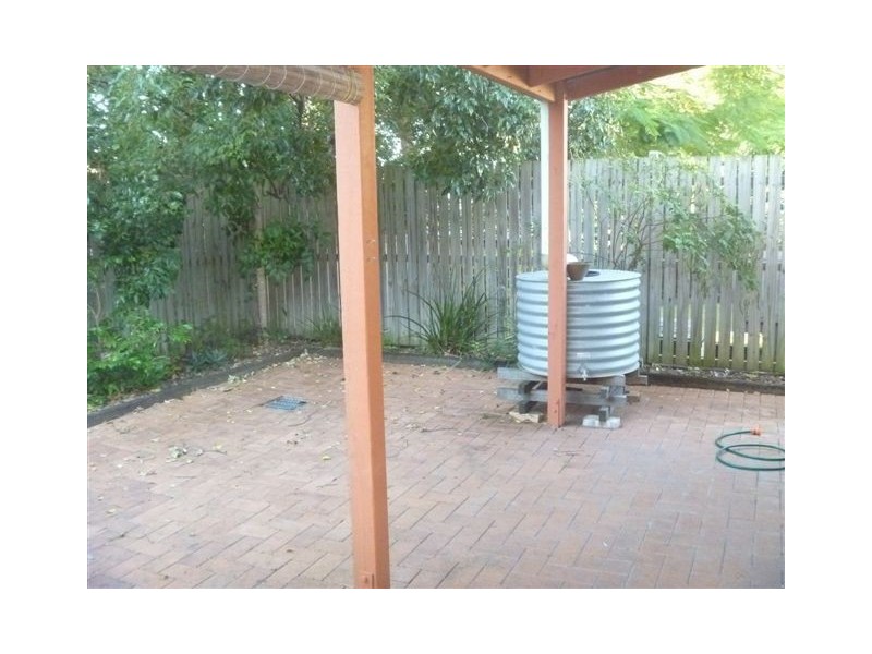 4/33 Hall Street, Chermside QLD 4032