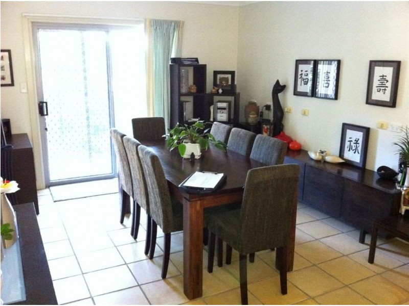 30 Mukurta Street, Chapel Hill QLD 4069