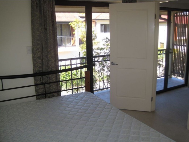 11/278 Indooroopilly Road, Indooroopilly QLD 4068