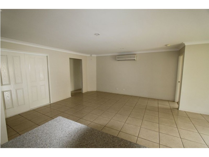 55a Lagoon Cres, Bellbowrie QLD 4070