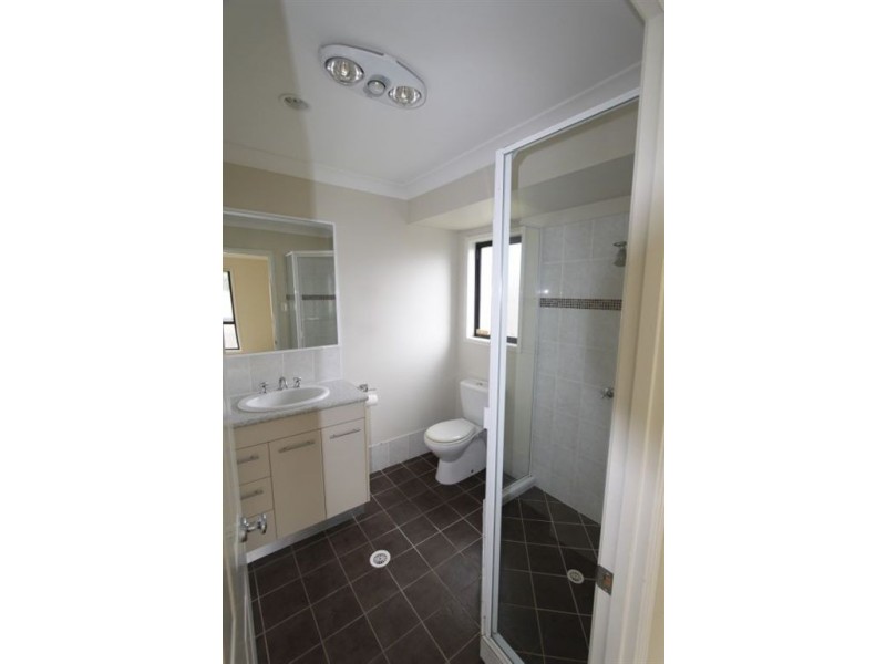 55a Lagoon Cres, Bellbowrie QLD 4070