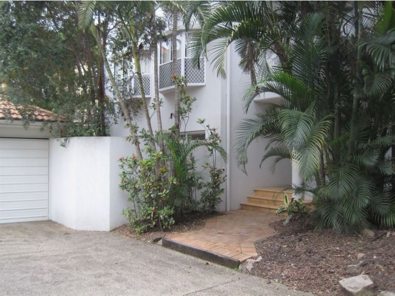 1/212 Sir Fred Schonell Drive, St Lucia QLD 4067