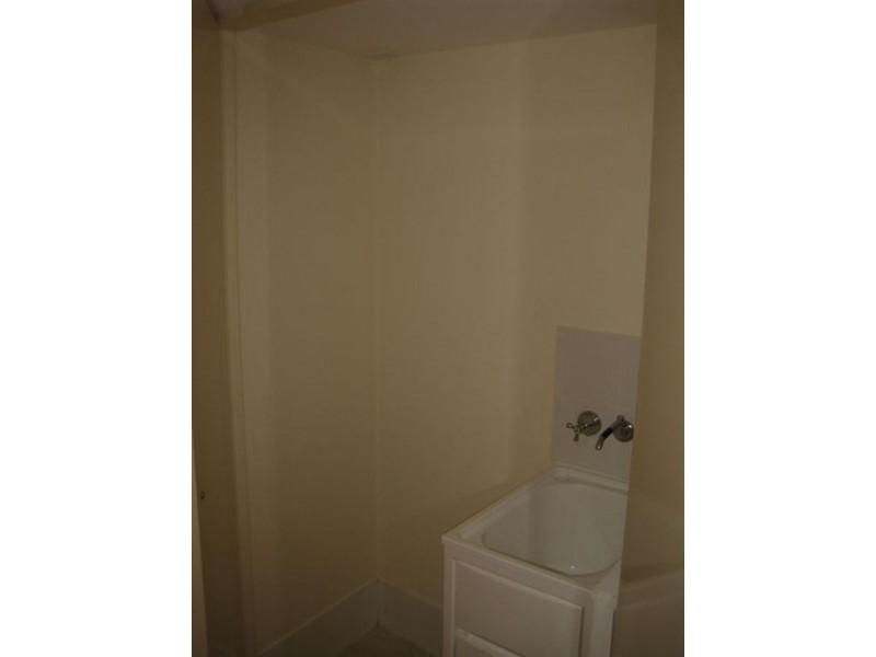 1/212 Sir Fred Schonell Drive, St Lucia QLD 4067