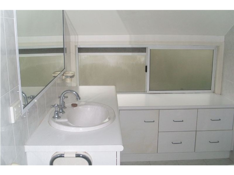 43 Taringa Parade, Indooroopilly QLD 4068