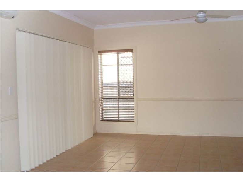 3 Trevi, Springfield Lakes QLD 4300