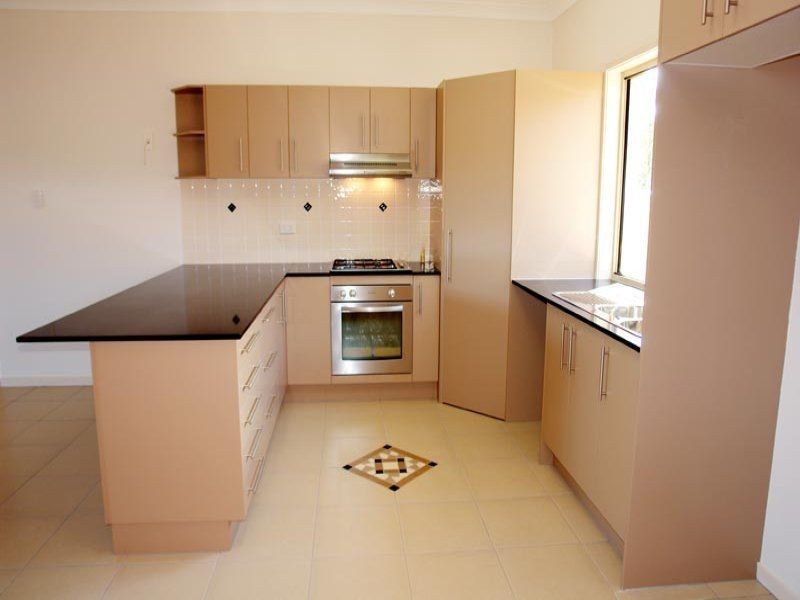 1 Yaggera Pl, Bellbowrie QLD 4070