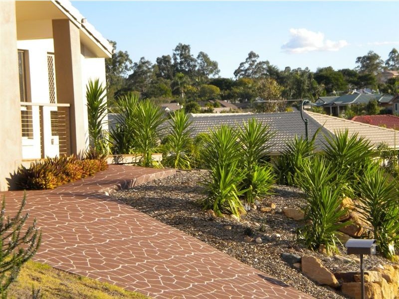 1 Yaggera Pl, Bellbowrie QLD 4070